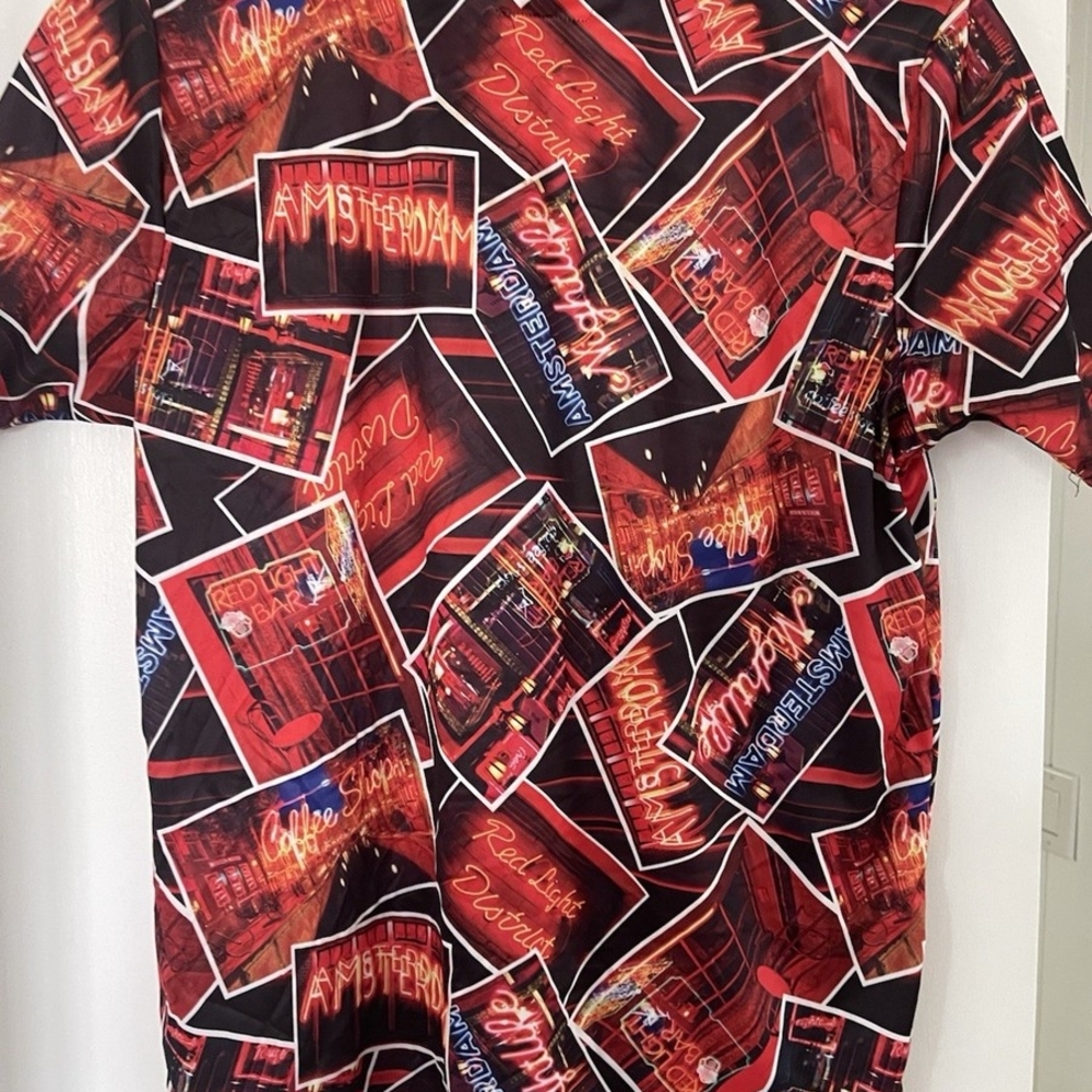 Fresh Amsterdam Graphic T Shirt. Black and Red. L Size. Fresh By Bel-Air.